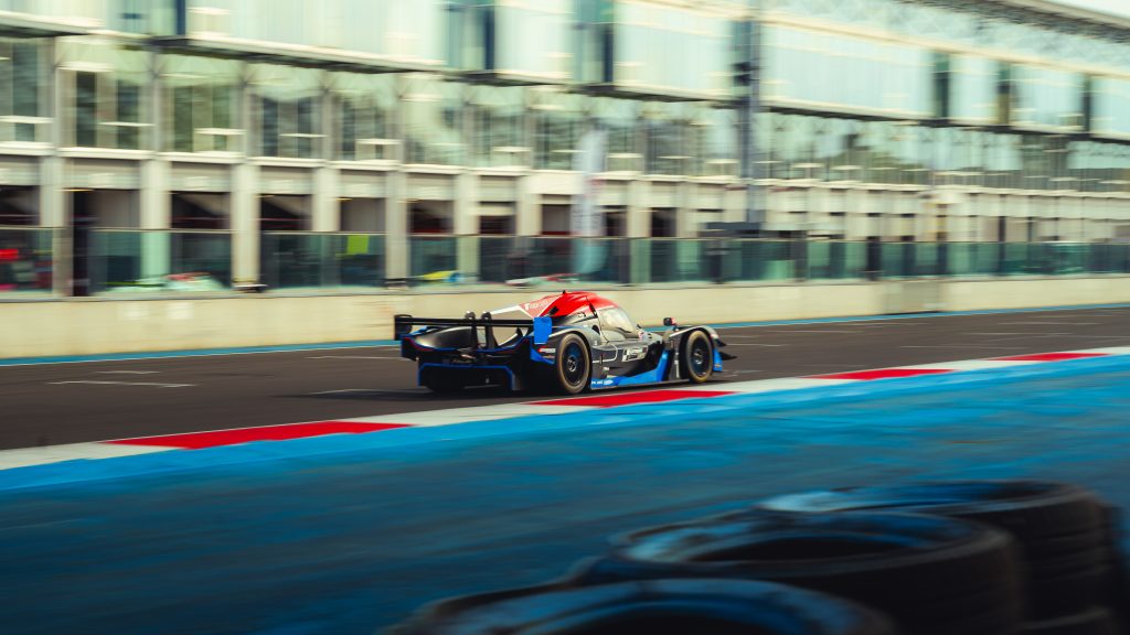 Ultimate Cup Series : Top 5 à Magny-Cours pour Extrême Limite après une superbe remontée 4 Remontée de Victor Bernier vers la 5e place à Magny-Cours